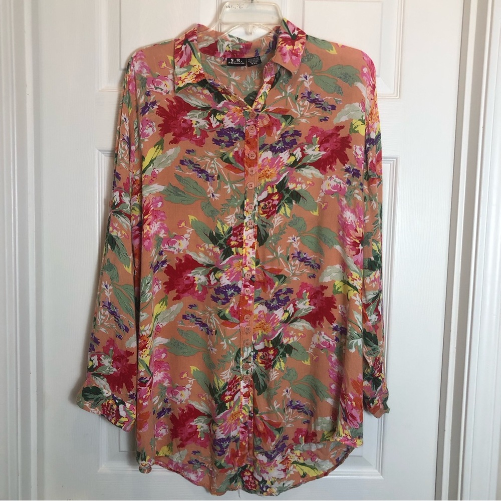 S.R. Fashion Floral Button Down Blouse  Size XXL